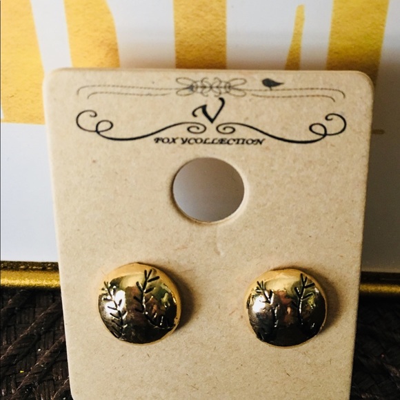 Adorable small Baseballs ⚾️ Earrings gold tone - Picture 2 of 4